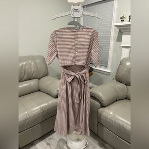 Women Dress with bow in back